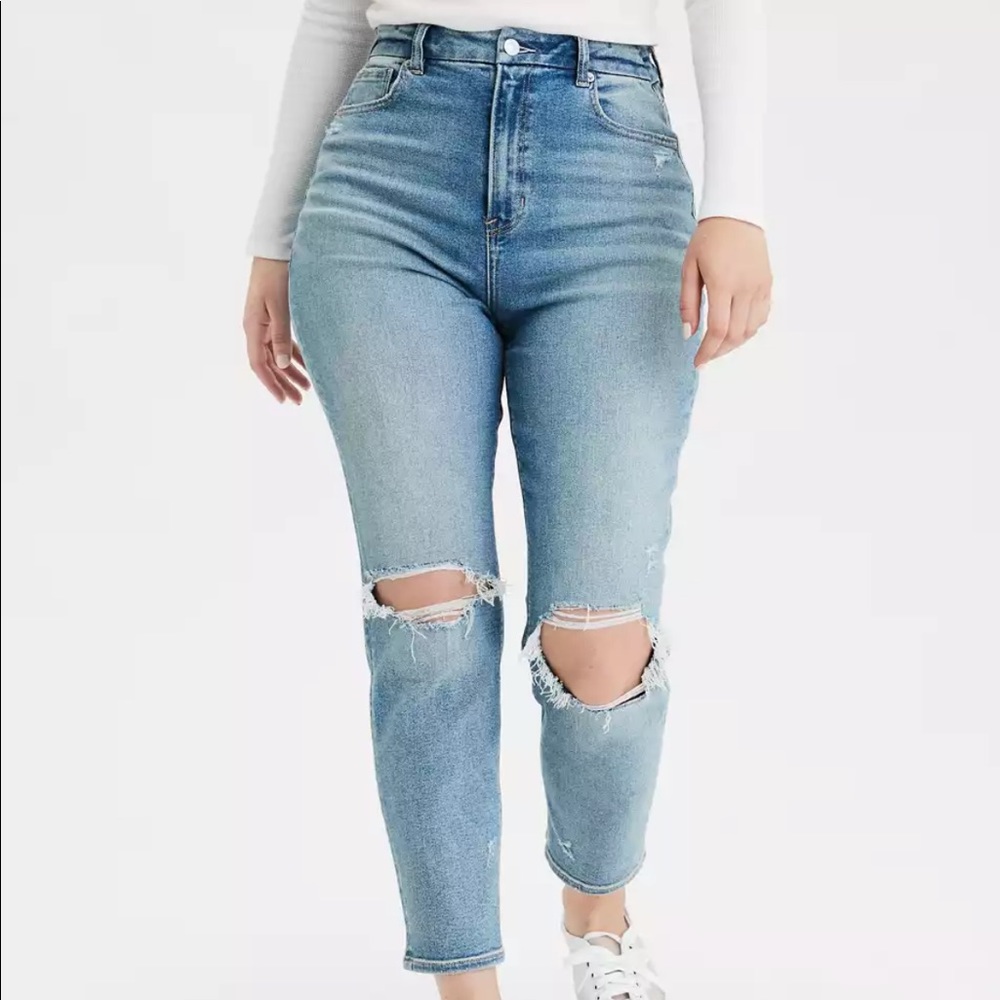 AE Stretch Curvy Mom Jeans Size 6 XShort